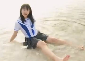 朝摘みいちごのような甘酸っぱさのある美少女アイドルのＩＶが破壊力ありすぎな件ｗ